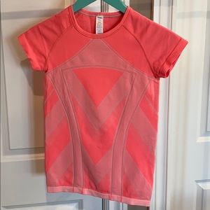 ivivva t-shirt